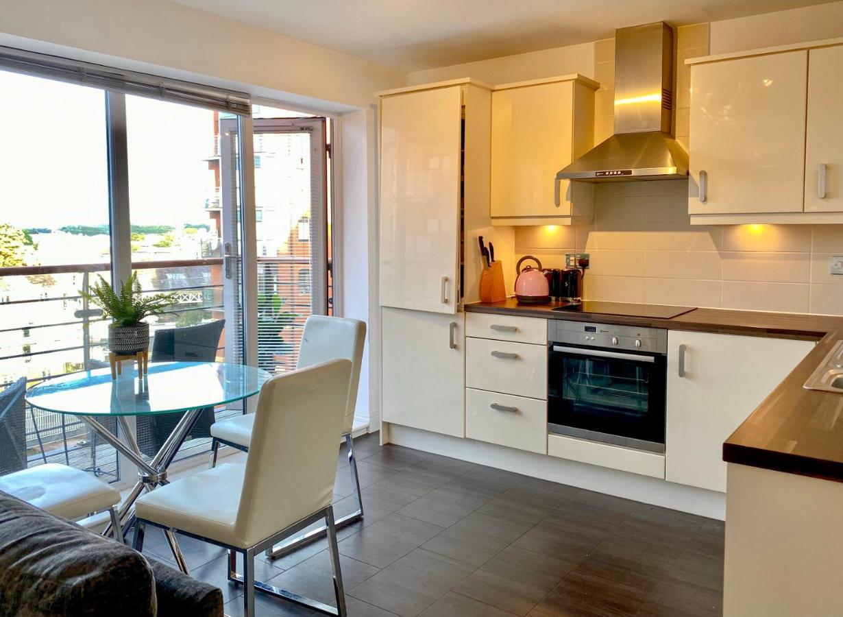 City Centre Chester Waterways Apartment Exteriör bild